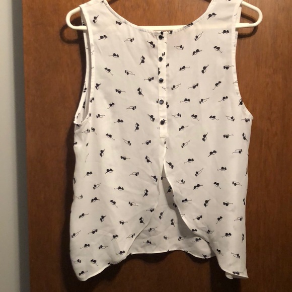 AliceBlue open back tank top from Stitchfix 🕶 - Picture 4 of 5